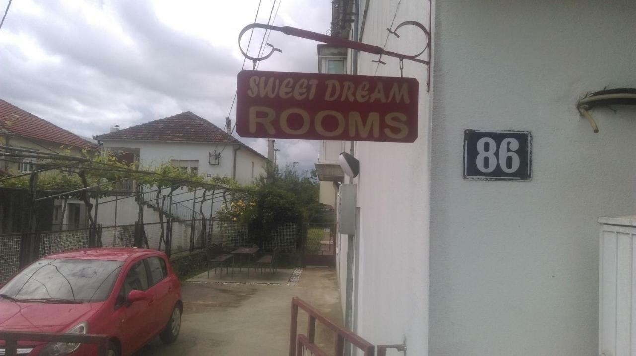 Sweet Dream Rooms Podgorica Ngoại thất bức ảnh